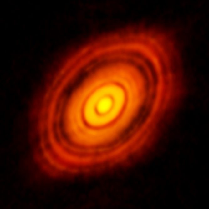 Universe Observed through Visual Acuity of 120,000/20  [vol.1] Astronomers Stunned by HL Tauri
