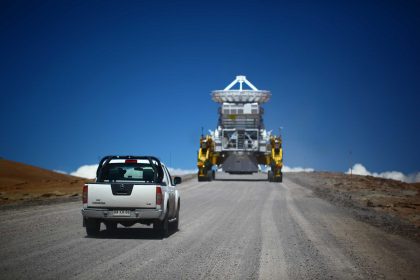 ALMA 7m antenna transported to the high site