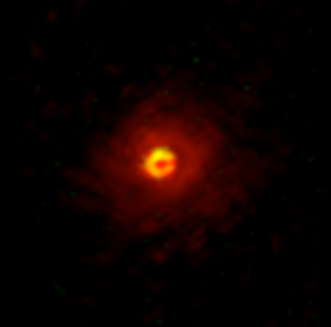 アルマ望遠鏡が観測したうみへび座W星の周囲のガスの広がり