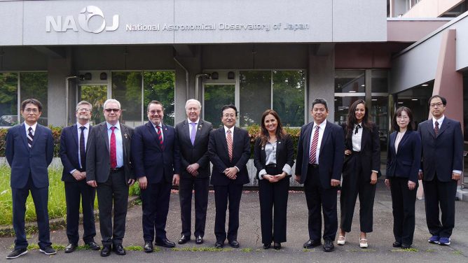 Undersecretary of Foreign Affairs of Chile Visits NAOJ