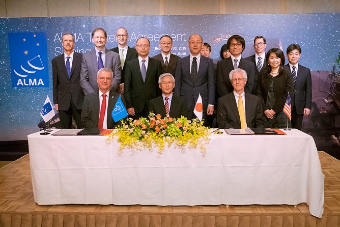 ALMA Trilateral Agreement Signing Ceremony